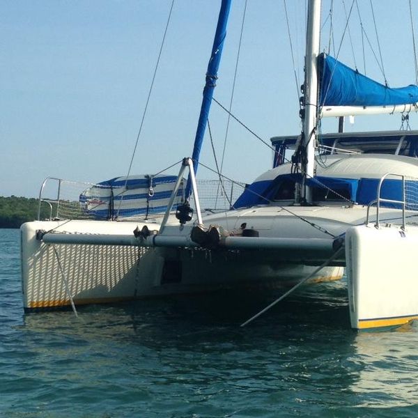 1992 Fountaine Pajot Antigua 37