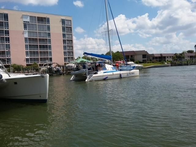 1992 Fountaine Pajot Antigua 37