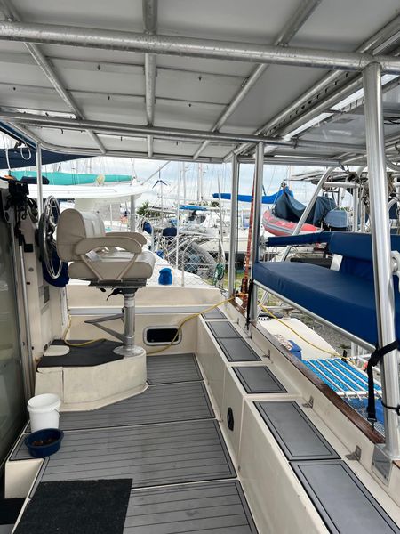 1992 Fountaine Pajot Antigua 37