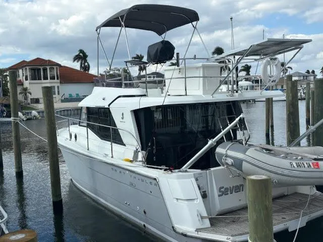 Seven Grand Yacht Photos Pics 