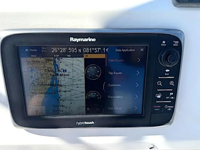 Seven Grand Yacht Photos Pics 