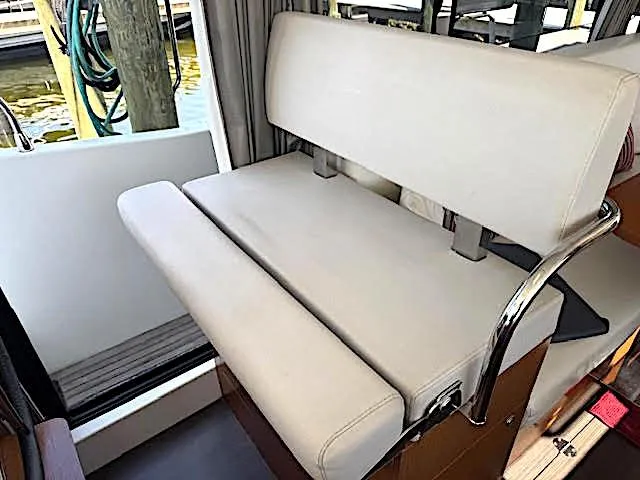 Seven Grand Yacht Photos Pics 