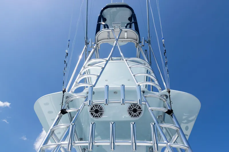  Yacht Photos Pics 2023 SeaVee 390Z boat tower against clear blue sky.