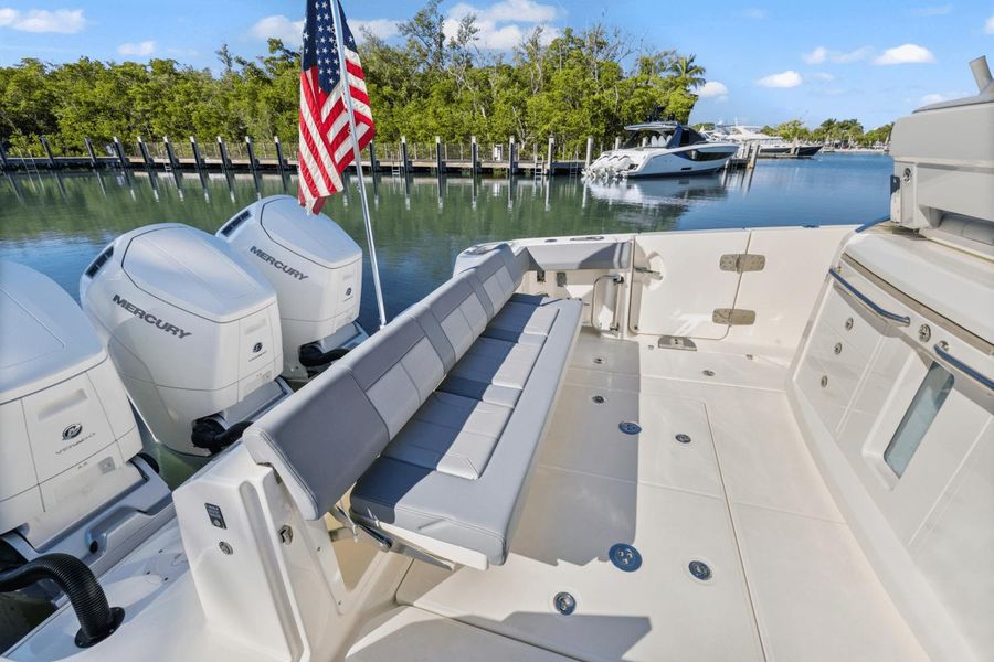 2022 Boston Whaler 420 Outrage