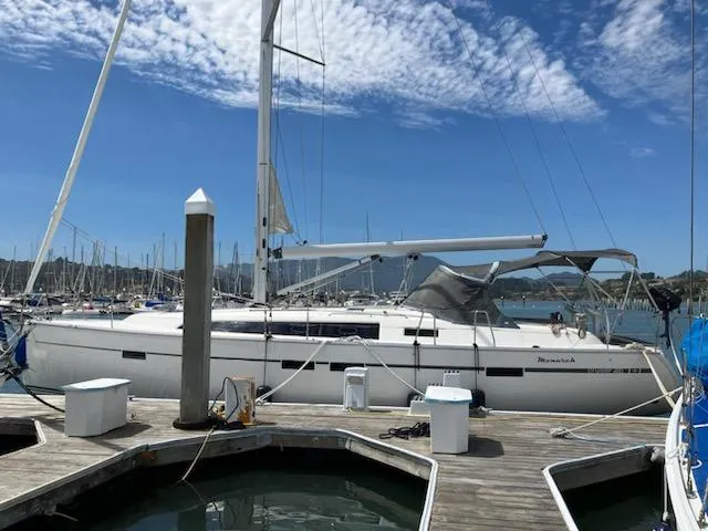 Monarch Yacht Photos Pics 