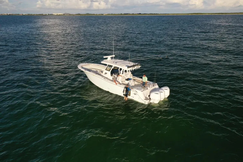 Black Label Marine Group Yacht Photos Pics 2025 Sea Fox 368 Commander Center Console boat on open water.