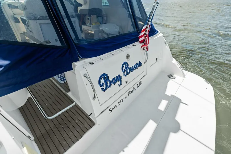 Bay Burns Yacht Photos Pics 2007 Cruisers 390 Express Cruiser 'Bay Burns'