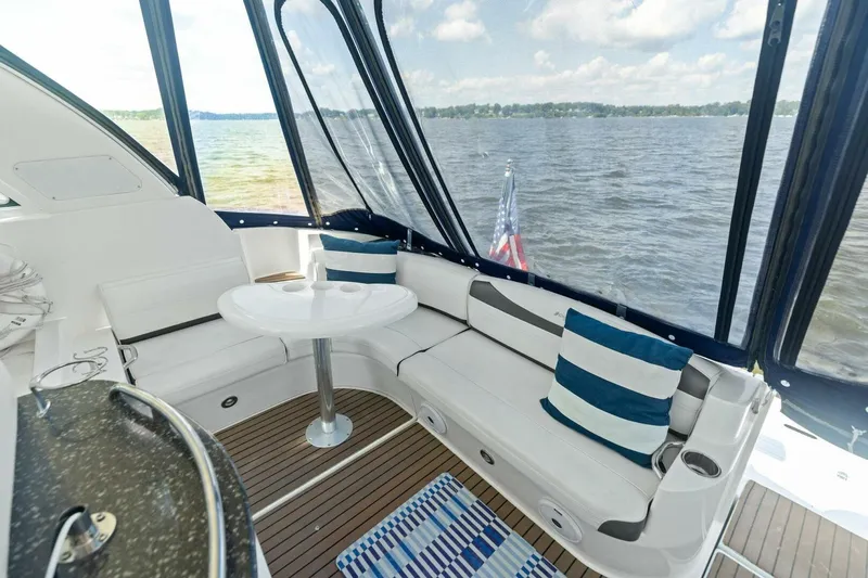 Bay Burns Yacht Photos Pics 2007 Cruisers 390 Express Cruiser 'Bay Burns'