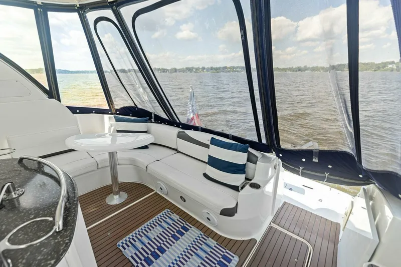 Bay Burns Yacht Photos Pics 2007 Cruisers 390 Express Cruiser 'Bay Burns'