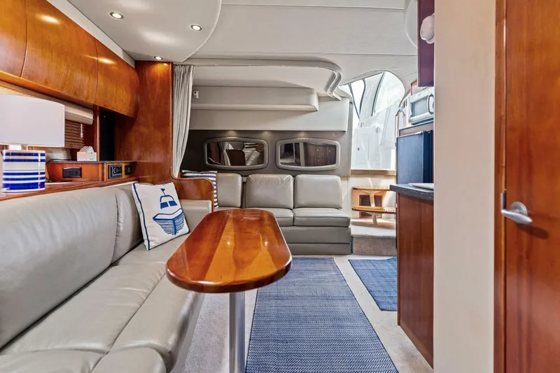 Bay Burns Yacht Photos Pics 2007 Cruisers 390 Express Cruiser 'Bay Burns'