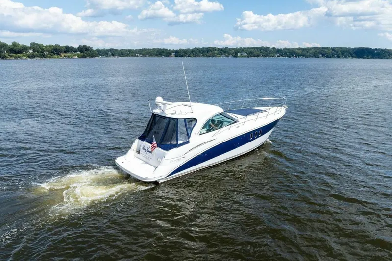 Bay Burns Yacht Photos Pics 2007 Cruisers 390 Express Cruiser 'Bay Burns'