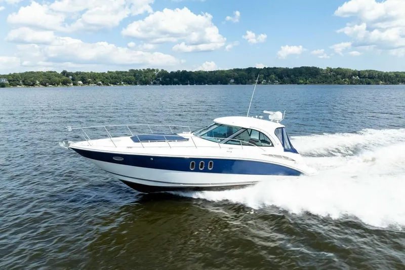 Bay Burns Yacht Photos Pics 2007 Cruisers 390 Express Cruiser 'Bay Burns'