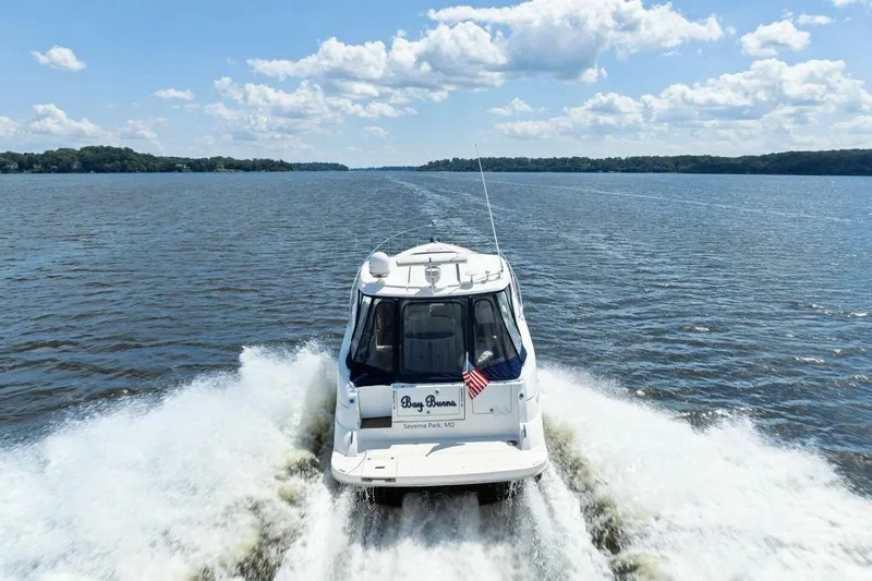 Bay Burns Yacht Photos Pics 2007 Cruisers 390 Express Cruiser 'Bay Burns'