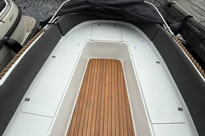 2022 Custom Scandex Tender 600