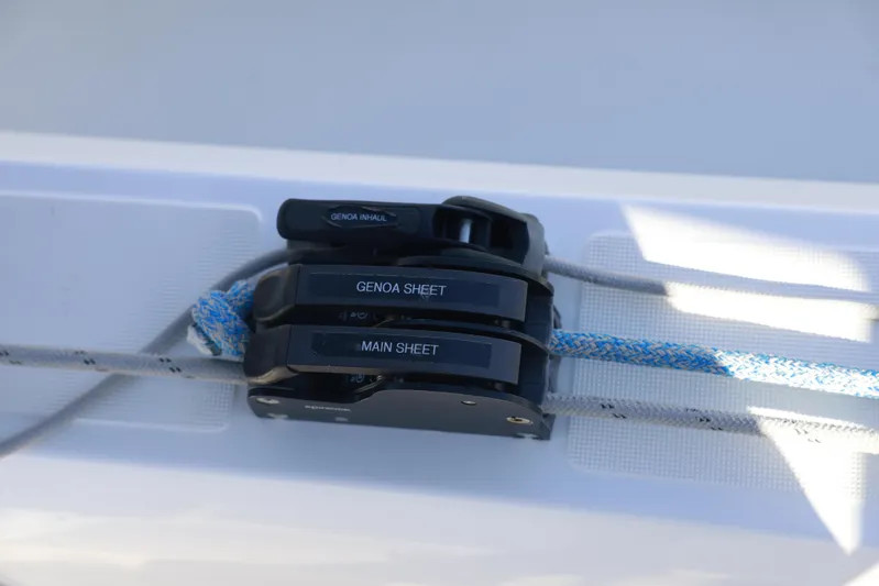 Espiritu Milagro Yacht Photos Pics Jeanneau Sun Odyssey 410 sailboat rigging, featuring genoa and main sheet controls, 2022 model.