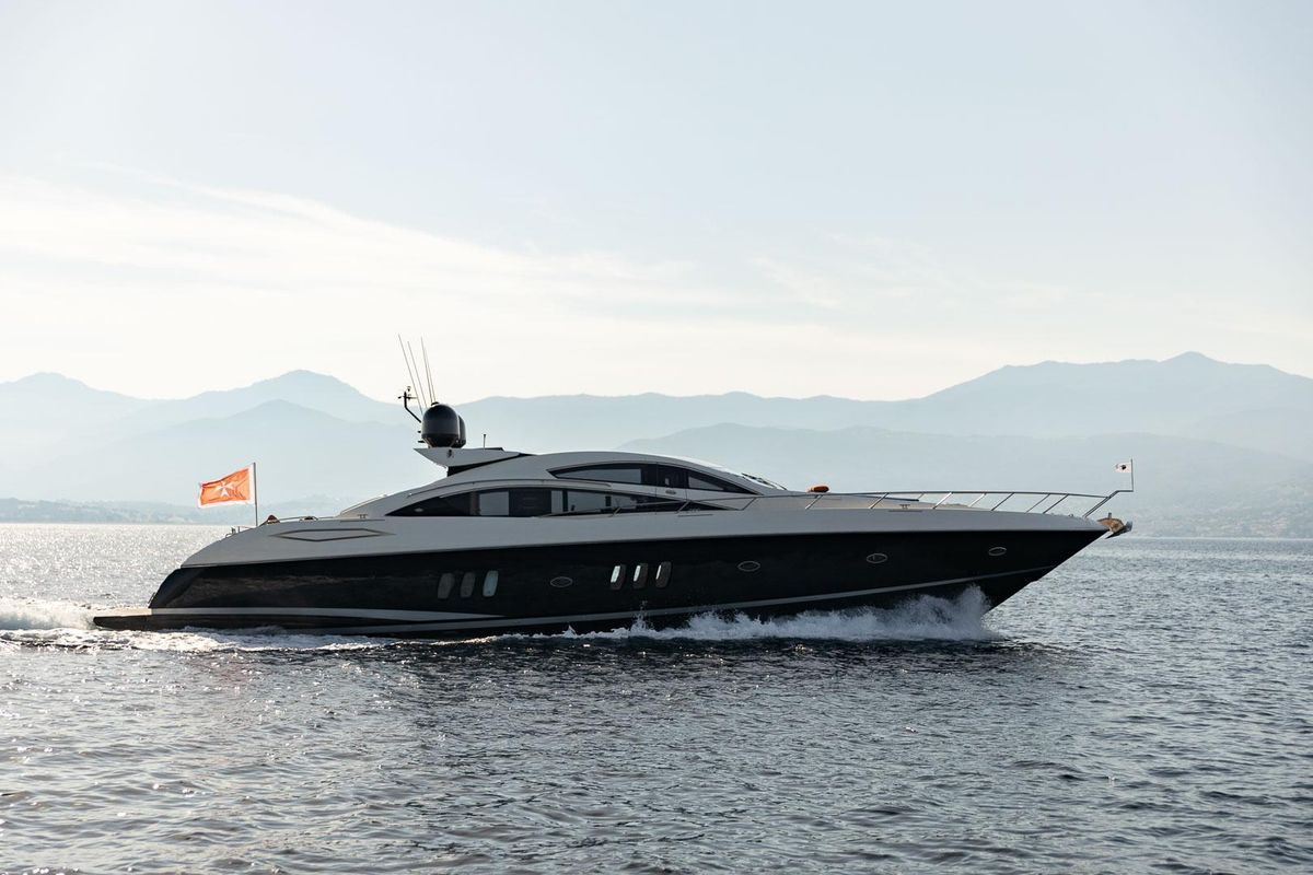 2007 Sunseeker 82 