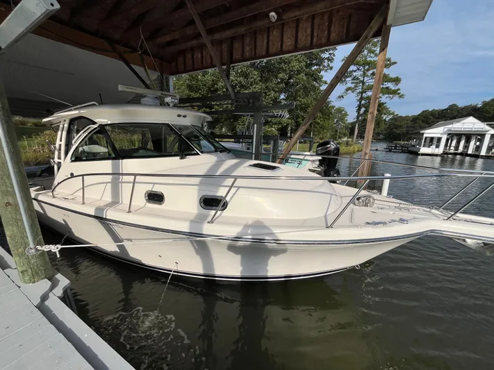  Yacht Photos Pics 2010 Pursuit 345 Legasea Marine