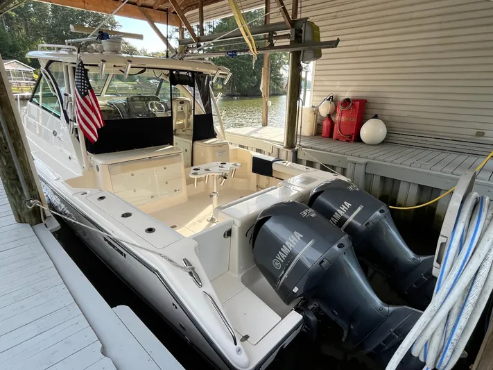  Yacht Photos Pics 2010 Pursuit 345 Legasea Marine