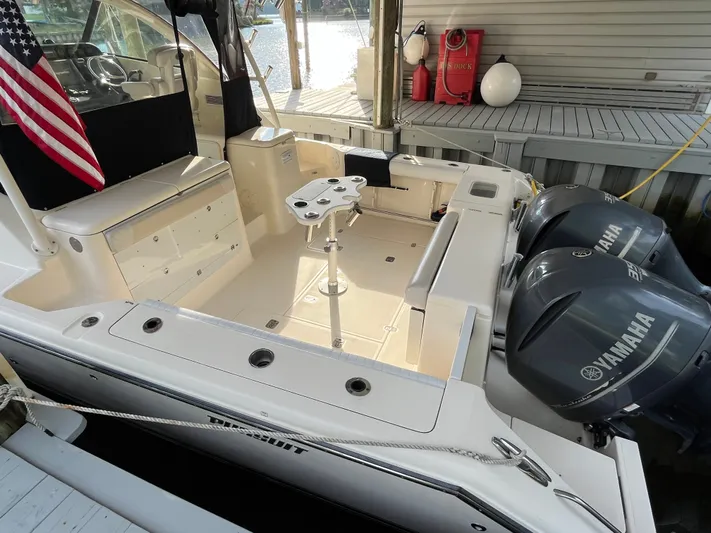  Yacht Photos Pics 2010 Pursuit 345 Legasea Marine