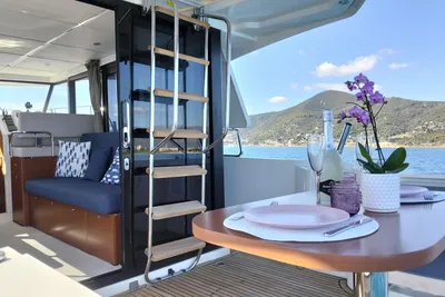 2017 Beneteau Swift Trawler 30