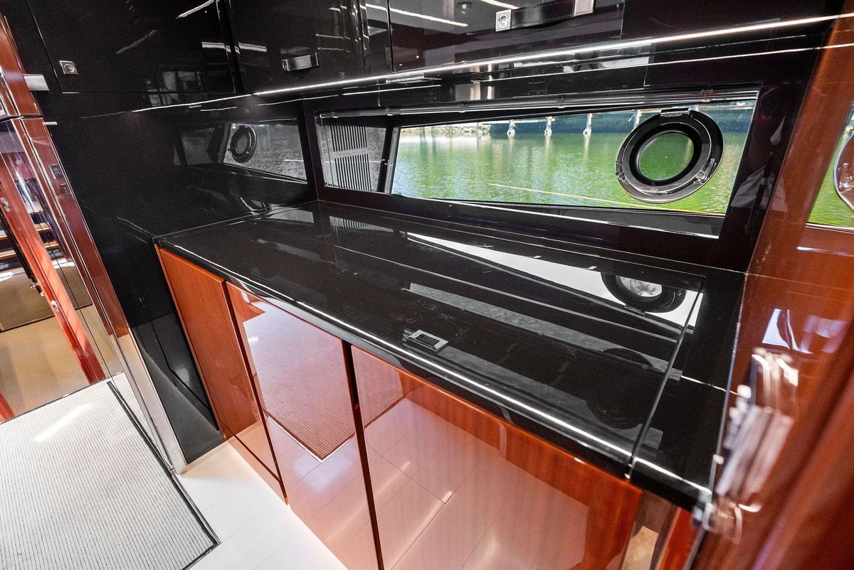 2019 Riva 56 