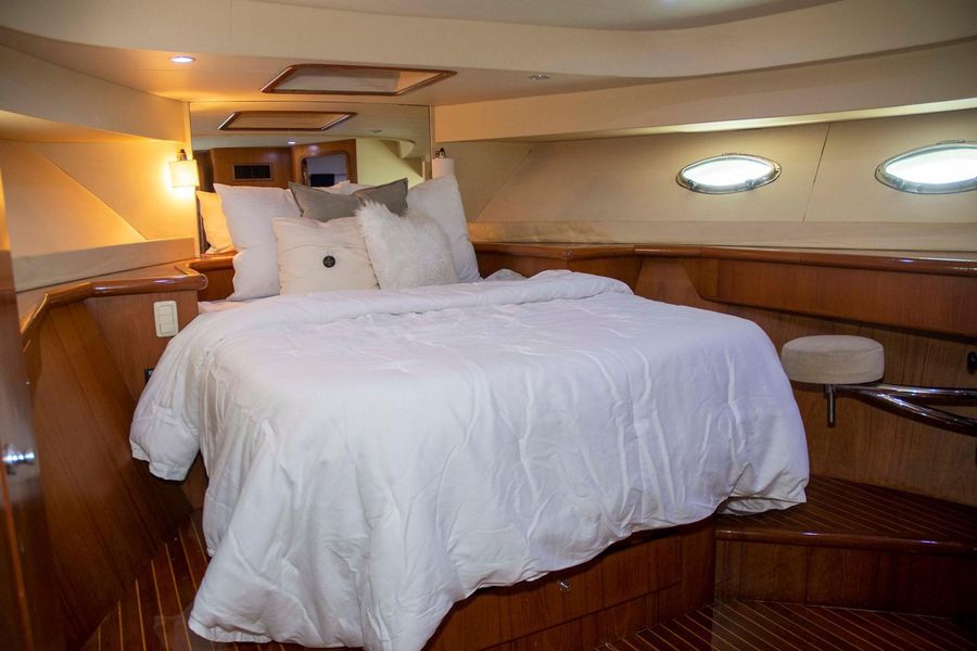 1996 Monte Fino 65 Flybridge