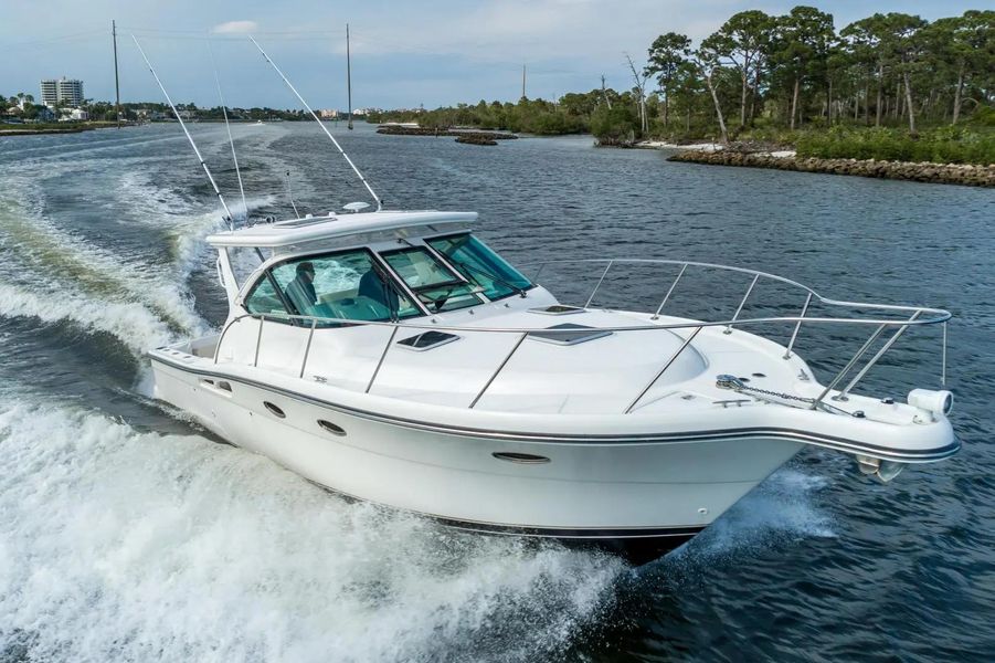 2004 Tiara Yachts 32'