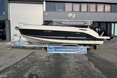 2018 Quicksilver 755 Bowrider met een Mercury Verado 225 pk uit bouwjaar 2018.