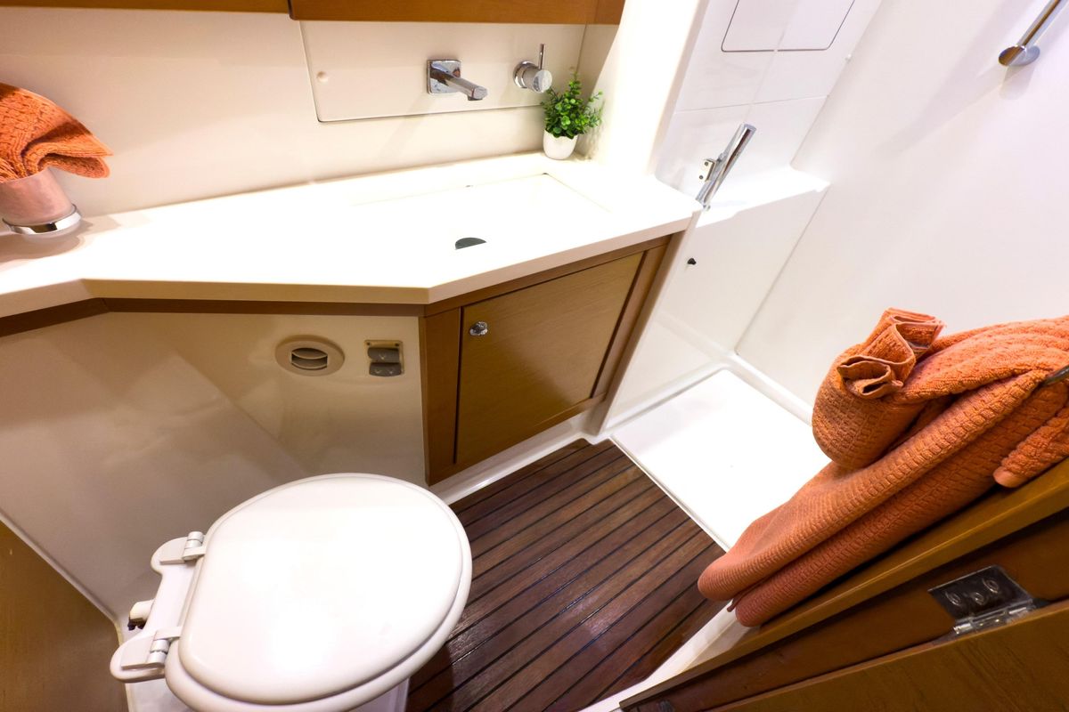 2012 Lagoon 45 