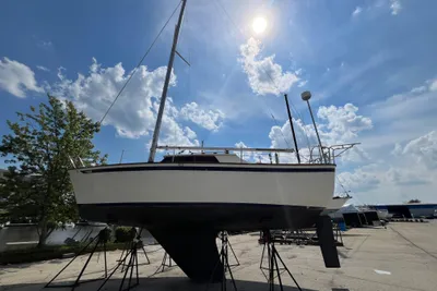 Campion C-320 Pilot House