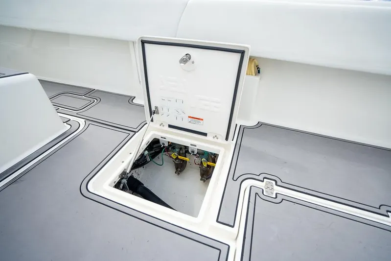 Double Trouble Yacht Photos Pics 