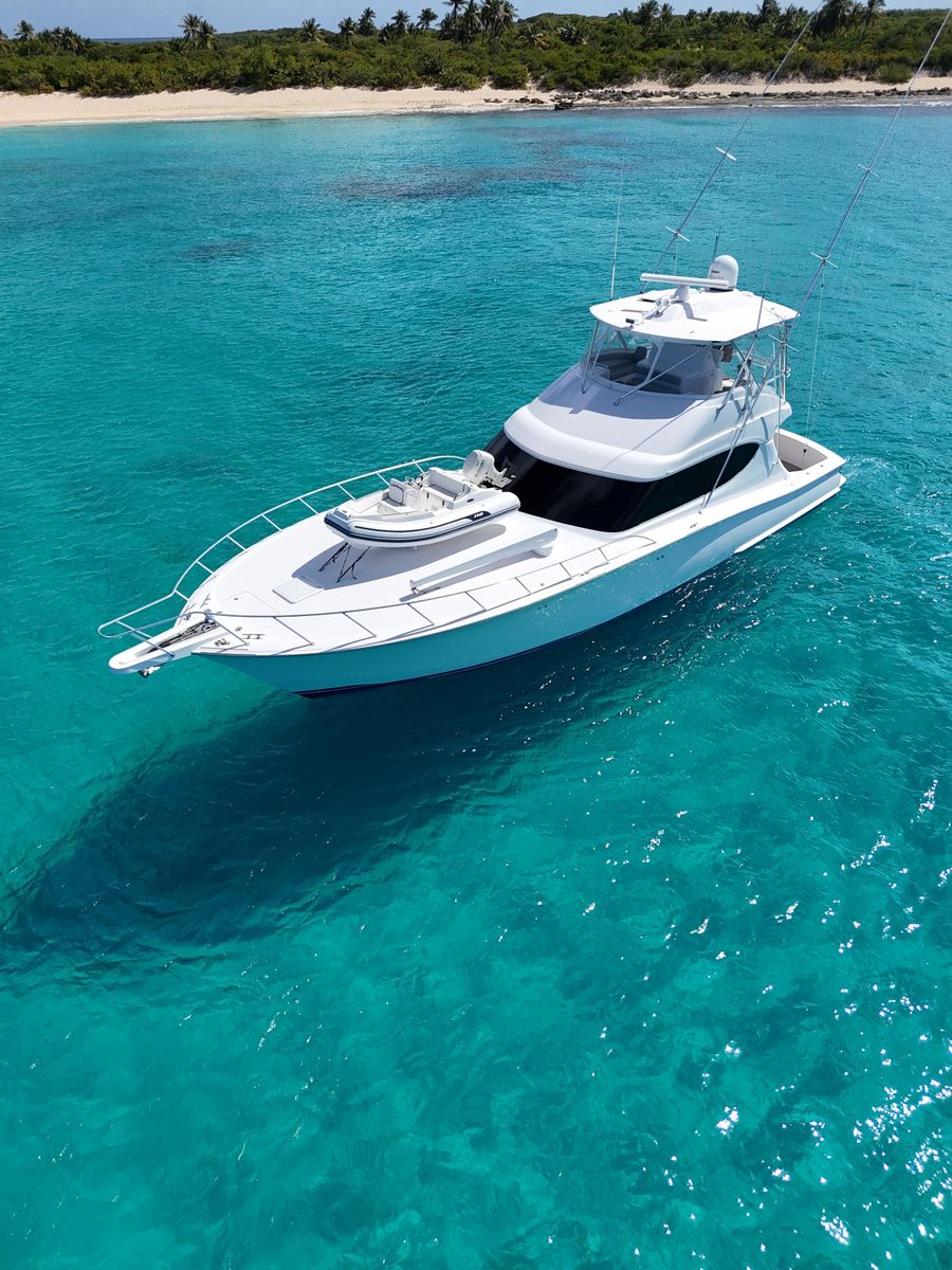 2011 Hatteras 59 