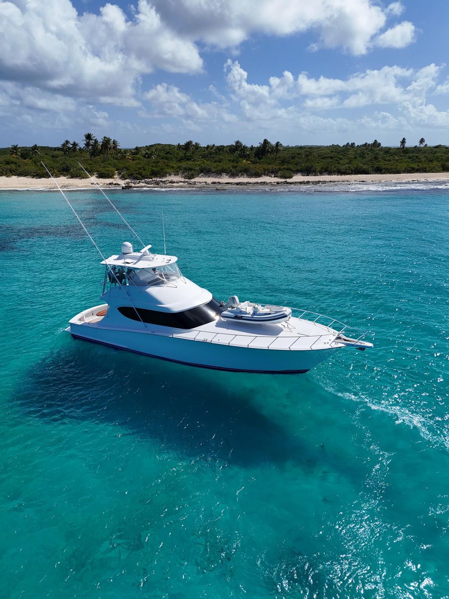2011 Hatteras 59 