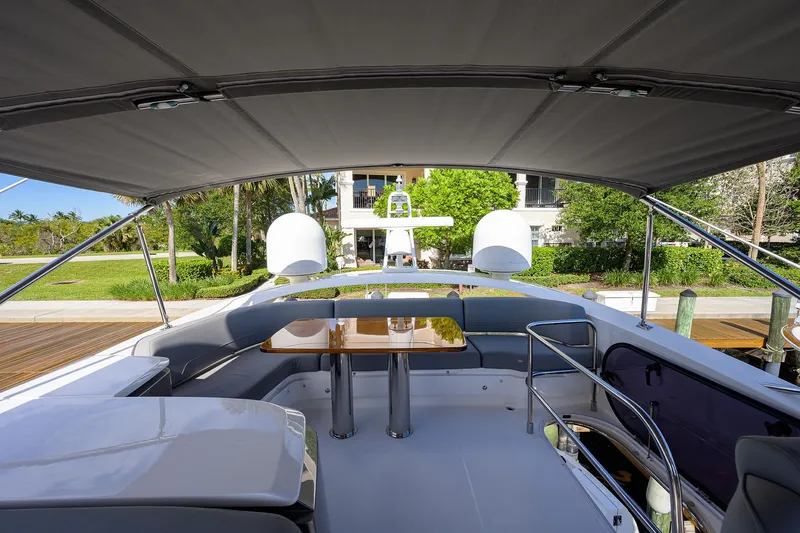 Mulligan Yacht Photos Pics Princess 60 SB Mulligan - Flybridge