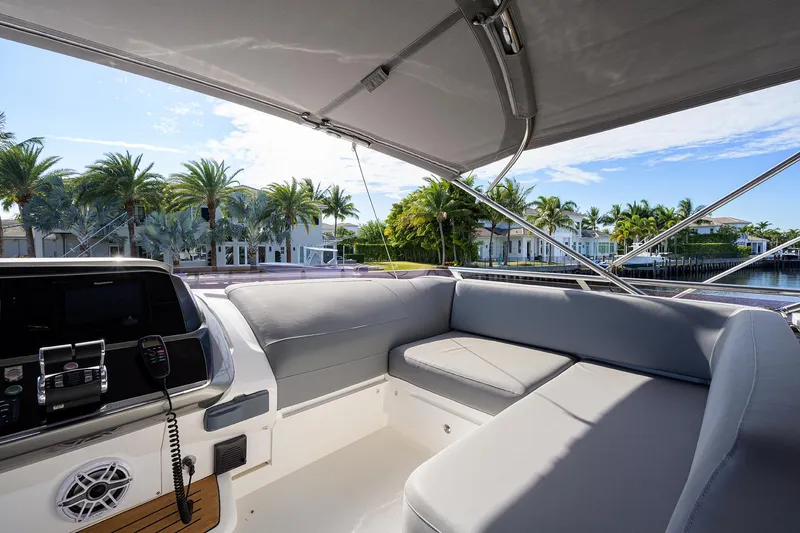 Mulligan Yacht Photos Pics Princess 60 SB Mulligan - Flybridge