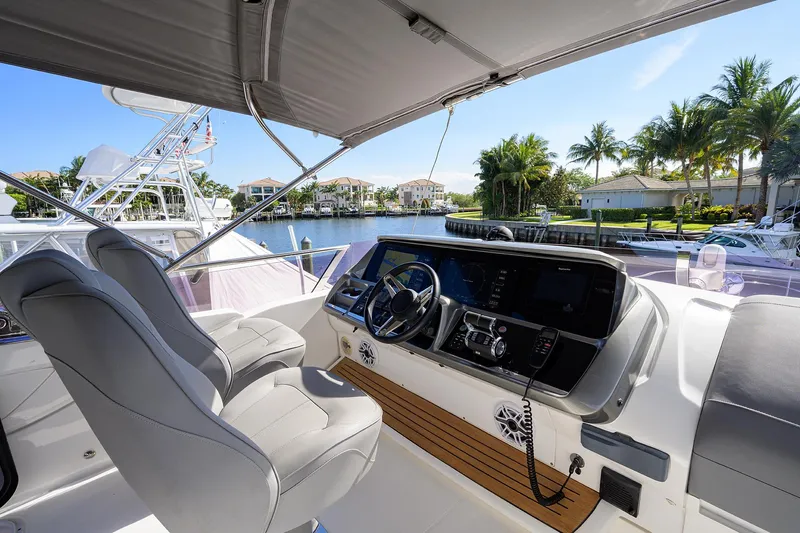 Mulligan Yacht Photos Pics Princess 60 SB Mulligan - Flybridge