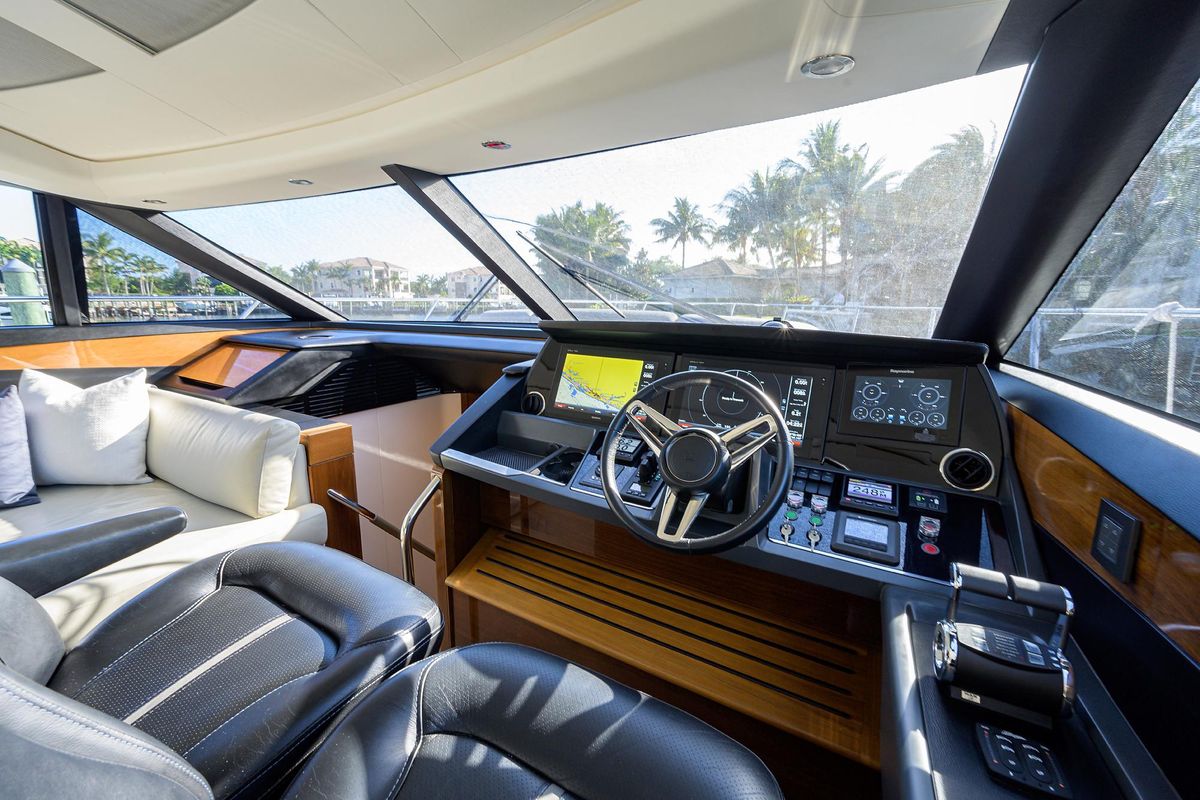 2018 Princess 60 