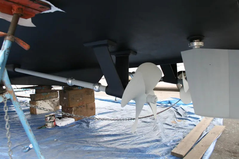 Callisto Yacht Photos Pics 