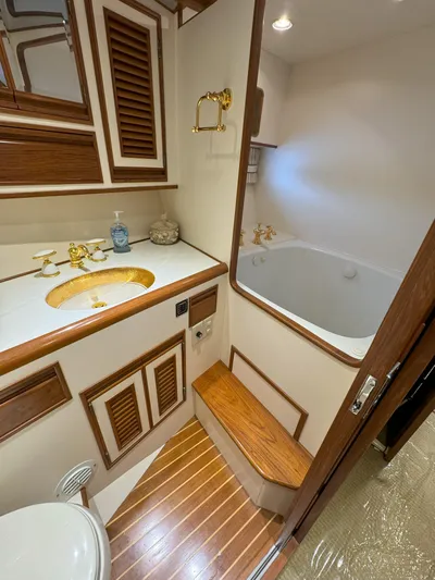 Callisto Yacht Photos Pics 