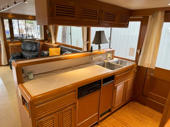 Callisto Yacht Photos Pics 
