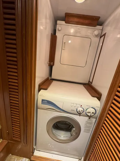 Callisto Yacht Photos Pics 