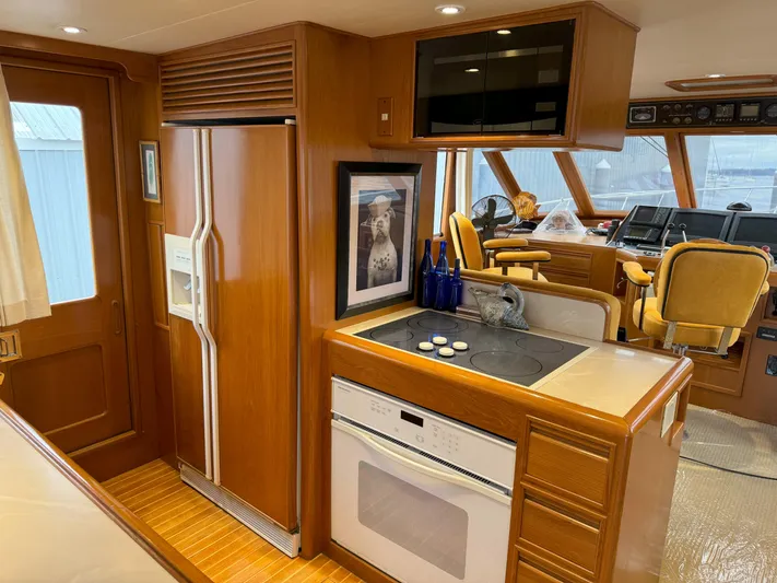 Callisto Yacht Photos Pics 