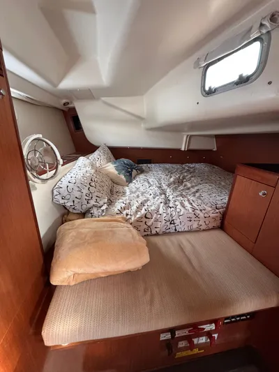 Spirit Guide Yacht Photos Pics 