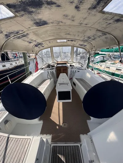 Spirit Guide Yacht Photos Pics 