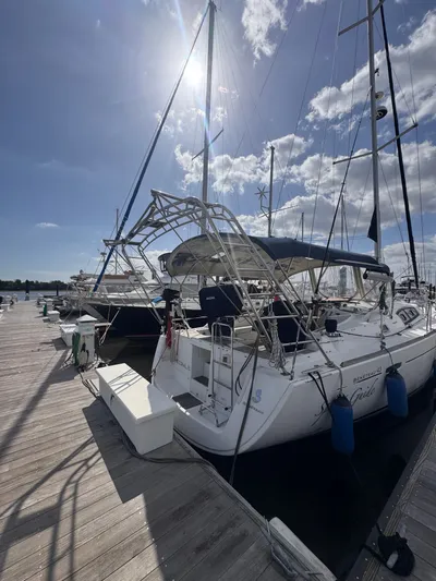 Spirit Guide Yacht Photos Pics 