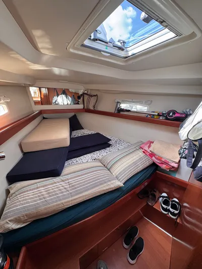 Spirit Guide Yacht Photos Pics 