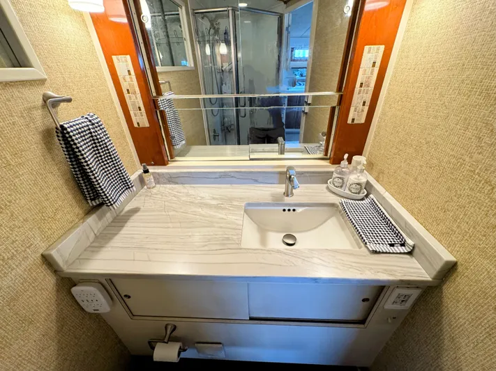 Tenacity Yacht Photos Pics 