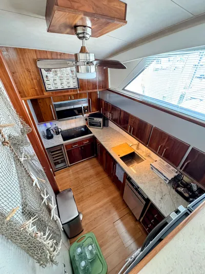 Tenacity Yacht Photos Pics 