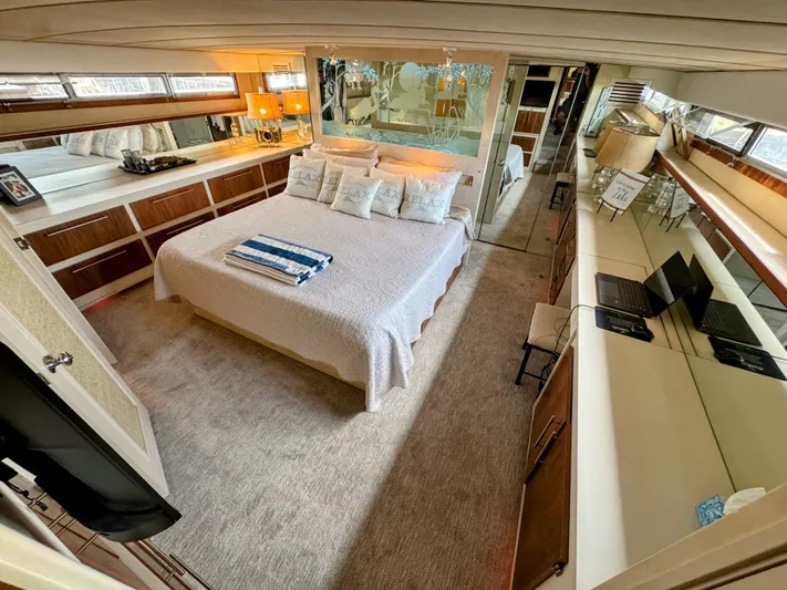 Tenacity Yacht Photos Pics 