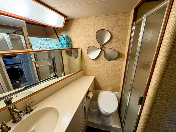 Tenacity Yacht Photos Pics 